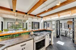 Quintessential Cottage - Image 4